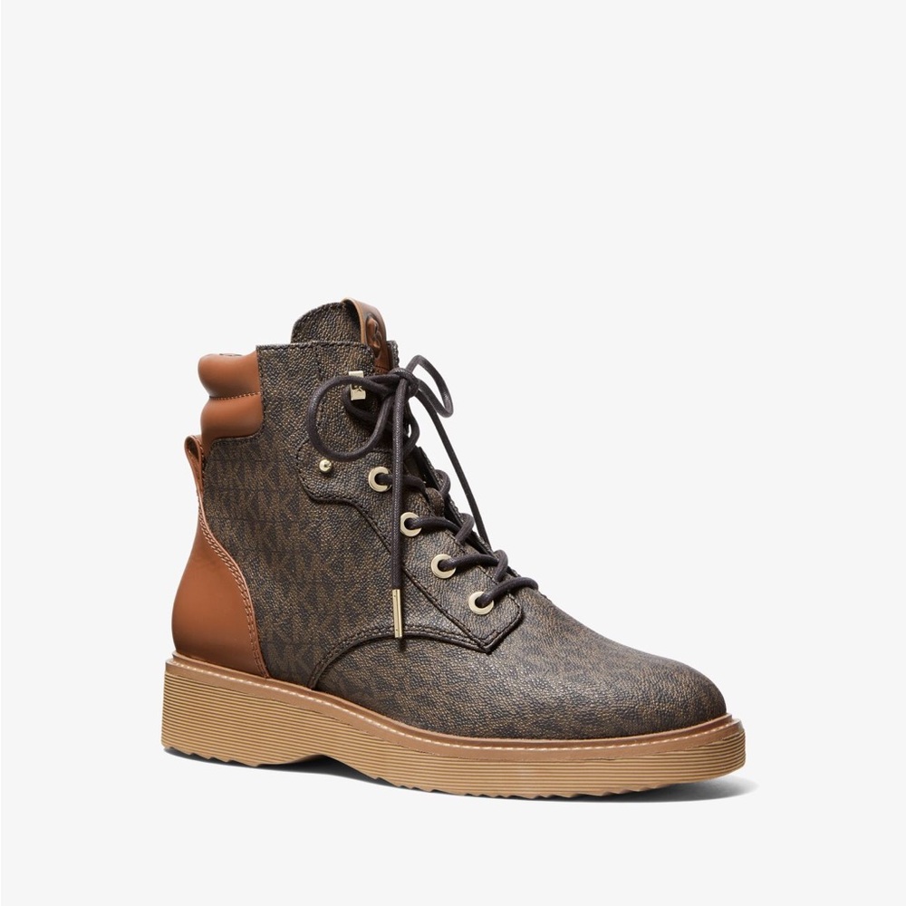 Michael kors Trudy Leather and Logo Boot size: 8